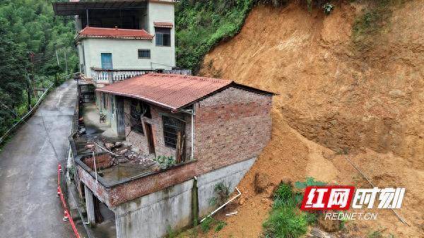 湖南新田：强降雨引发山体滑坡 1名群众转移及时安全避险
